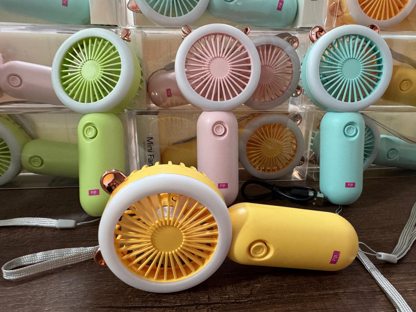 Mini Ventilador de Orejitas con Luz LED Recargable